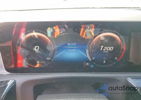 2019 Mercedes-Benz A 220 4Matic z USA, uszkodzony, nr VIN WDD3G4FBXKW015958